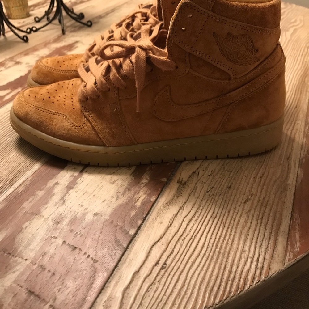 Suede tan Air Jordan’s 9.5
